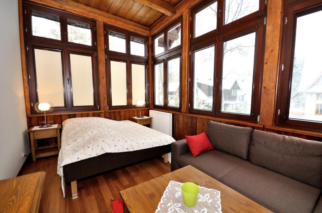 Gimnazjalna 5 - Apartamenty I Pokoje W Centrum Zakopanego Cameră foto
